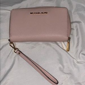 Michael kors wallet